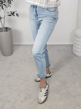 Spodnie jeansowe MOM FIT blue